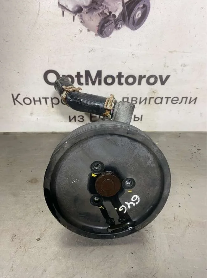 насос гидроусилителя руля Mercedes-Benz C-Класс   2005
