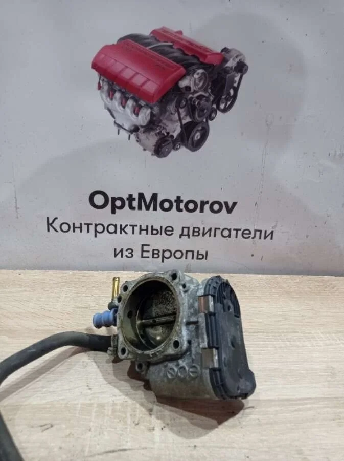 дроссельная заслонка Audi A6  бензин 2005