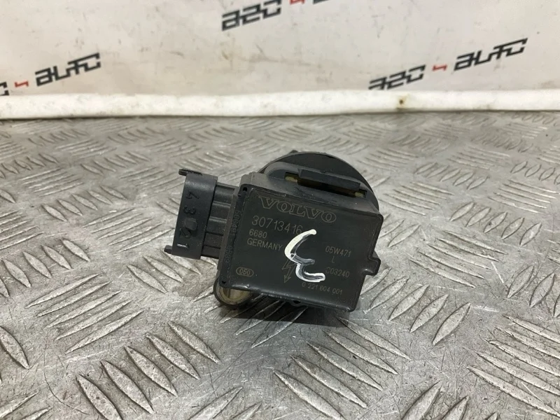 Катушка зажигания Volvo Xc70 2006 30713416 1 2.5
