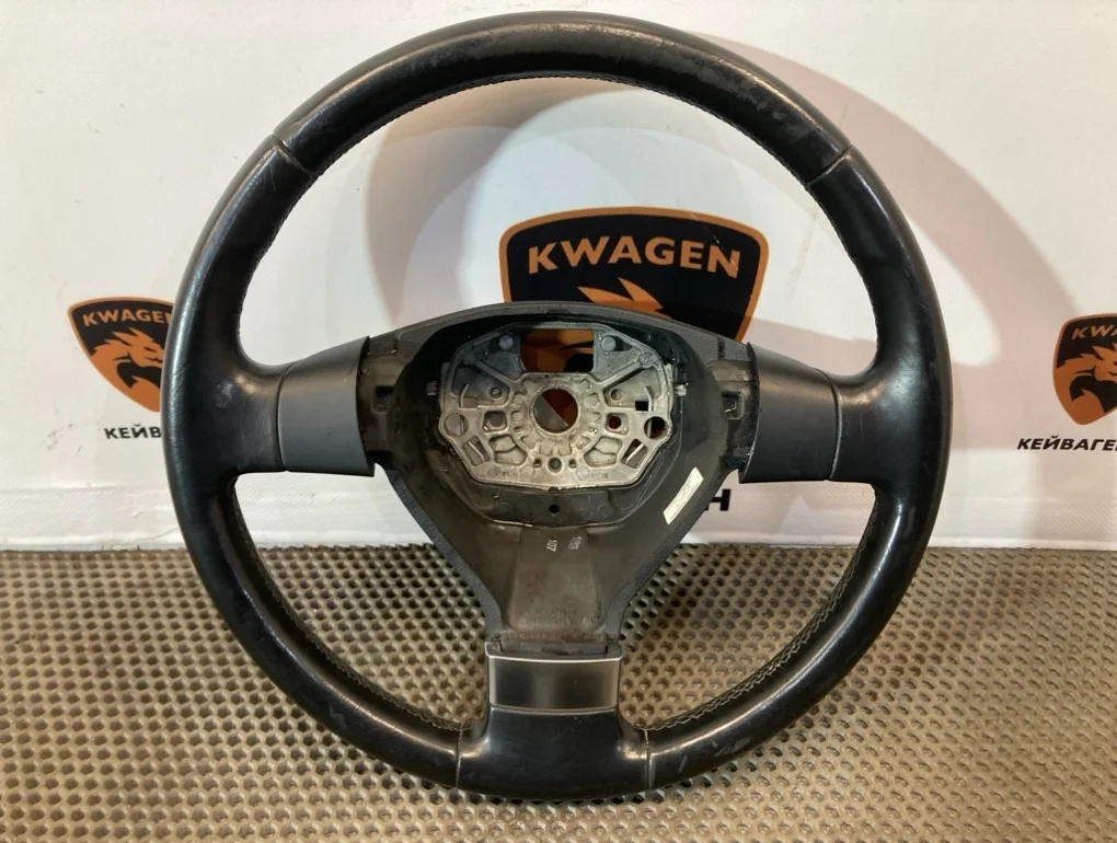 Руль Volkswagen Tiguan 2009 5N