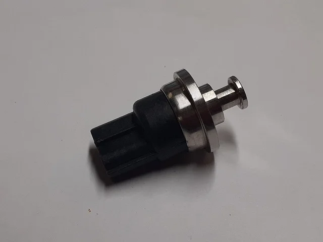 Датчик давления топлива V65W MITSUBISHI SPACE STAR DG 1998-2004, PAJERO III / MONTERO III V6 / V7 2000-2002, LANCER IX CS 2003-2005