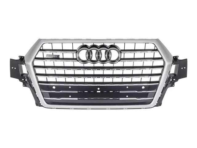 Решетка радиатора AUDI Q3 8U 2014-2017