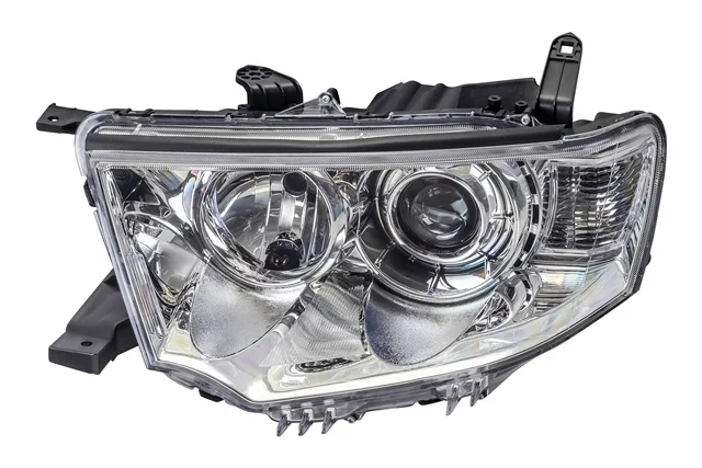Фара левая MITSUBISHI PAJERO SPORT II KH 2008-2013, PAJERO SPORT II KH 2013-2015, L200 KB4T 2013-2015
