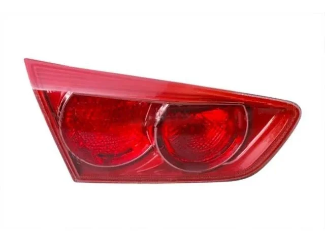 Фонарь задний левый внутренний MITSUBISHI LANCER X CY 2007-2010