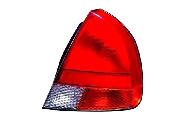 Фонарь задний правый внешний MITSUBISHI CARISMA DA 1995-1998