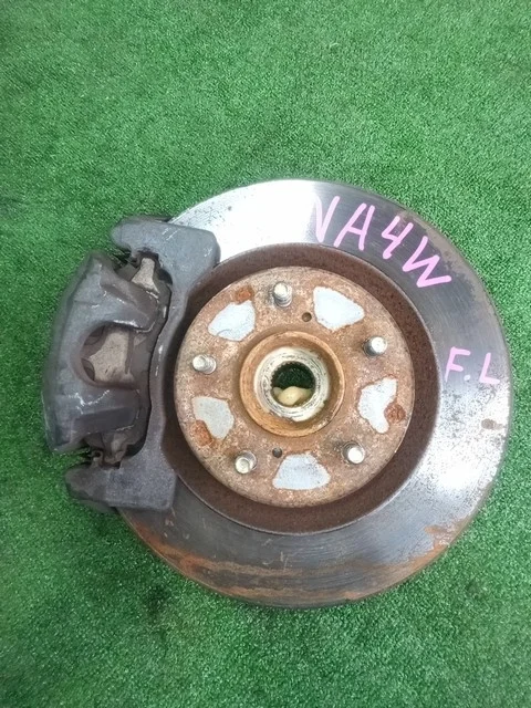 Кулак поворотный левый NA4W MITSUBISHI GRANDIS NA4W 2003-2011