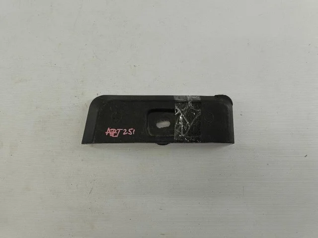 Крышка АКБ AZT251 TOYOTA AVENSIS T250 2006-2008, AVENSIS T250 2003-2006