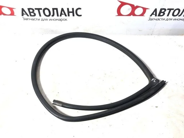 Уплотнитель проема двери передней левой MITSUBISHI LANCER IX CS 2003-2005, LANCER CEDIA RHD CS 2000-2003, LANCER IX CS 2005-2010