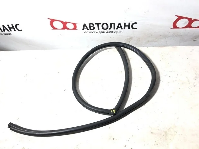 Уплотнитель проема двери задней левой CS3A MITSUBISHI LANCER IX CS 2003-2005, LANCER IX CS 2005-2010