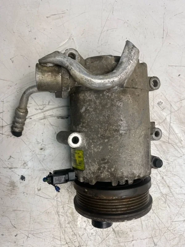 Компрессор кондиционера Ford C-MAX