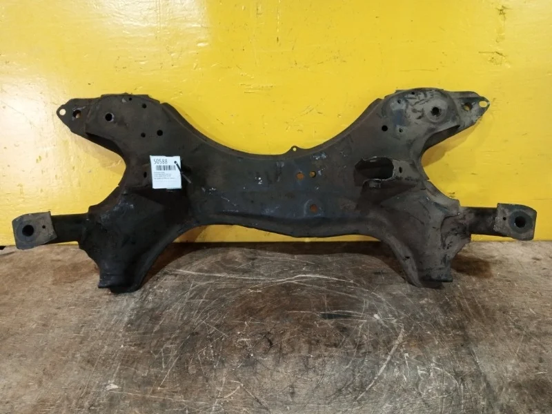 Подрамник Toyota RAV4 XA20 2000-2007