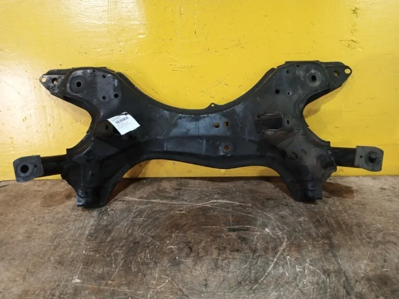 Подрамник Toyota RAV4 XA20 2000-2007
