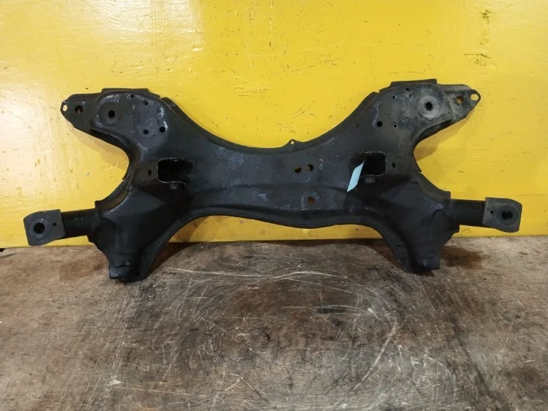 Подрамник Toyota RAV4 XA20 2000-2007