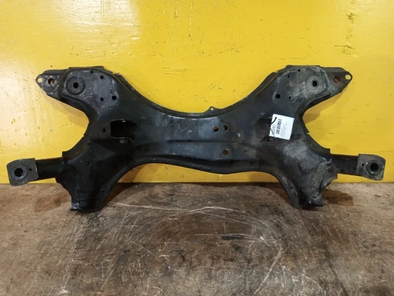 Подрамник Toyota RAV4 XA20 2000-2007