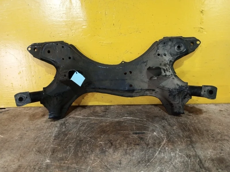 Подрамник Toyota RAV4 XA20 2000-2007