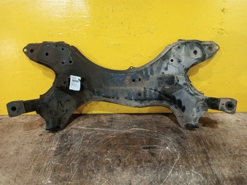 Подрамник Toyota RAV4 XA20 2000-2007
