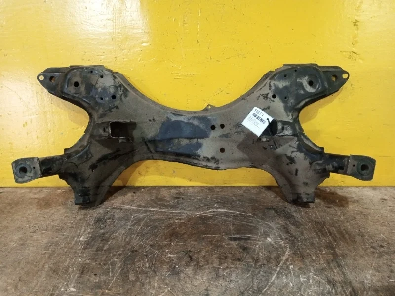 Подрамник Toyota RAV4 XA20 2000-2007