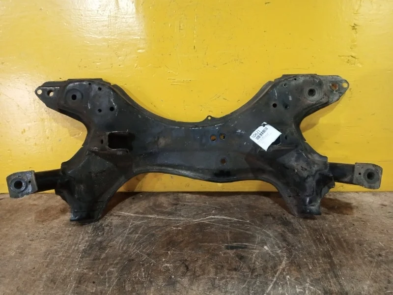 Подрамник Toyota RAV4 XA20 2000-2007