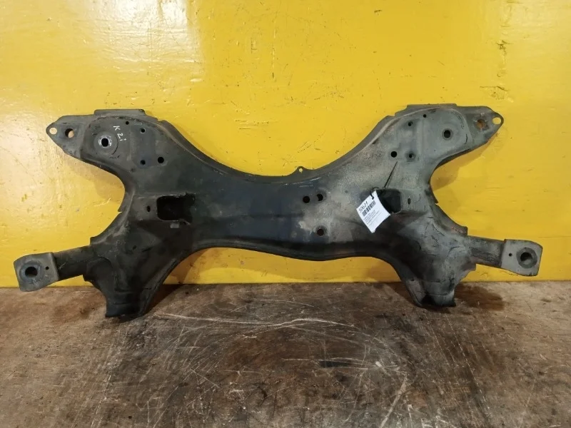 Подрамник Toyota RAV4 XA20 2000-2007