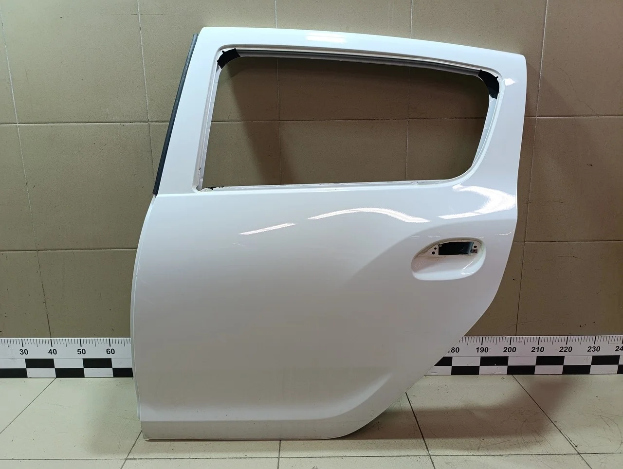 Дверь задняя левая Sandero 2014>