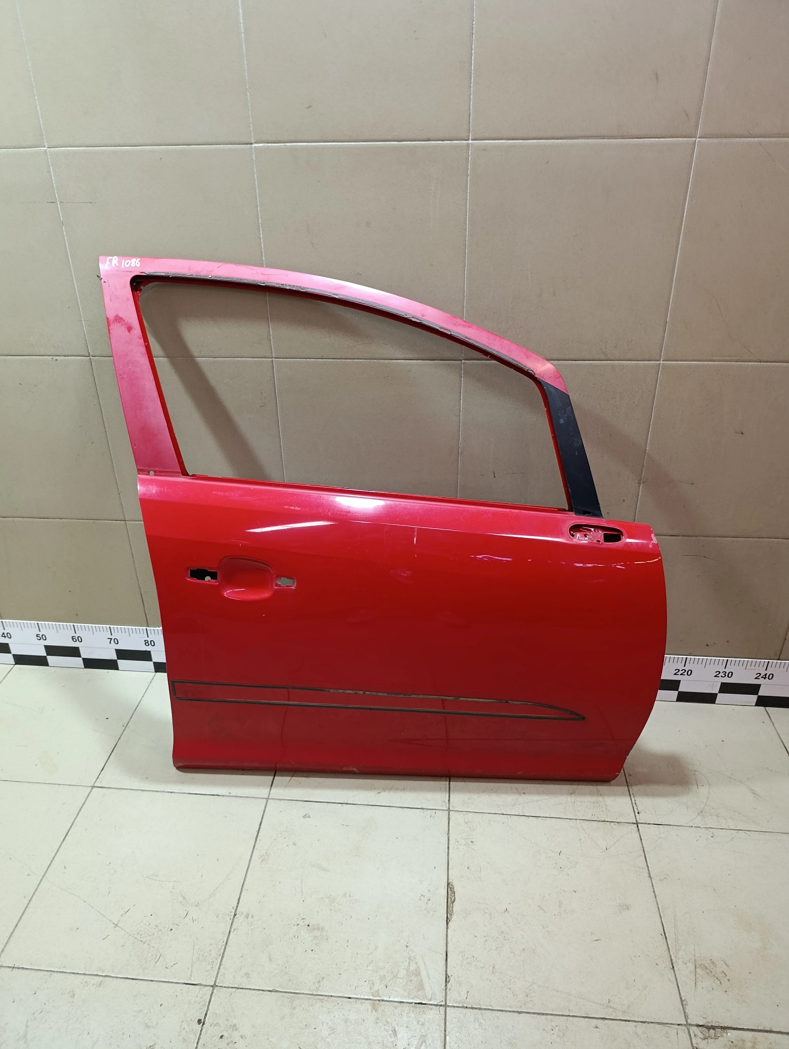 Дверь передняя правая Corsa D 2006-2015