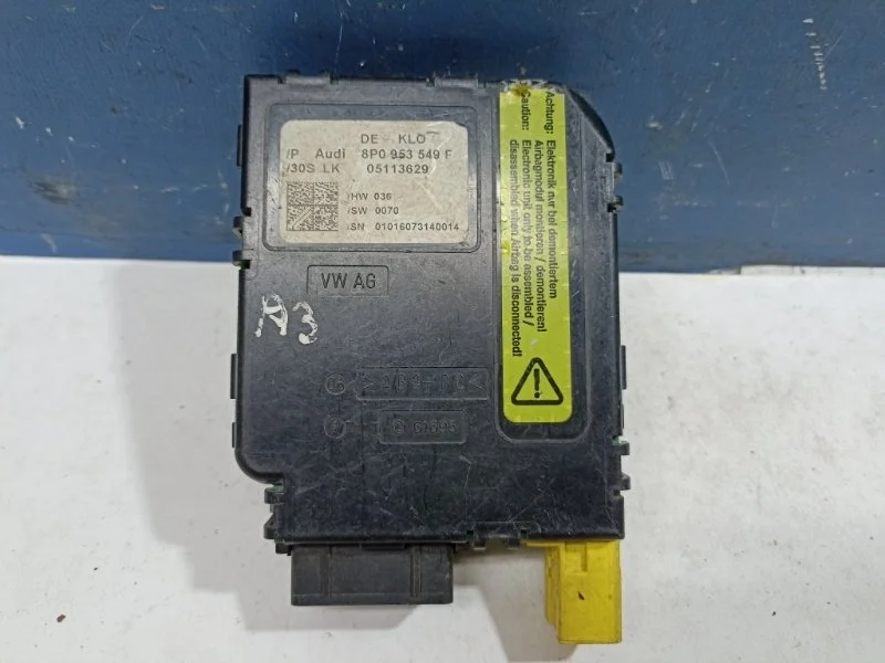 Блок подрулевых переключателей Audi A3 2004-2013 8P0953549F 8PA