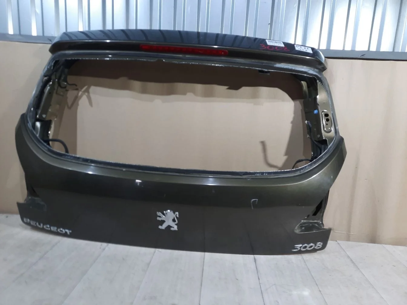 Дверь багажника для Peugeot 3008 2009-2016