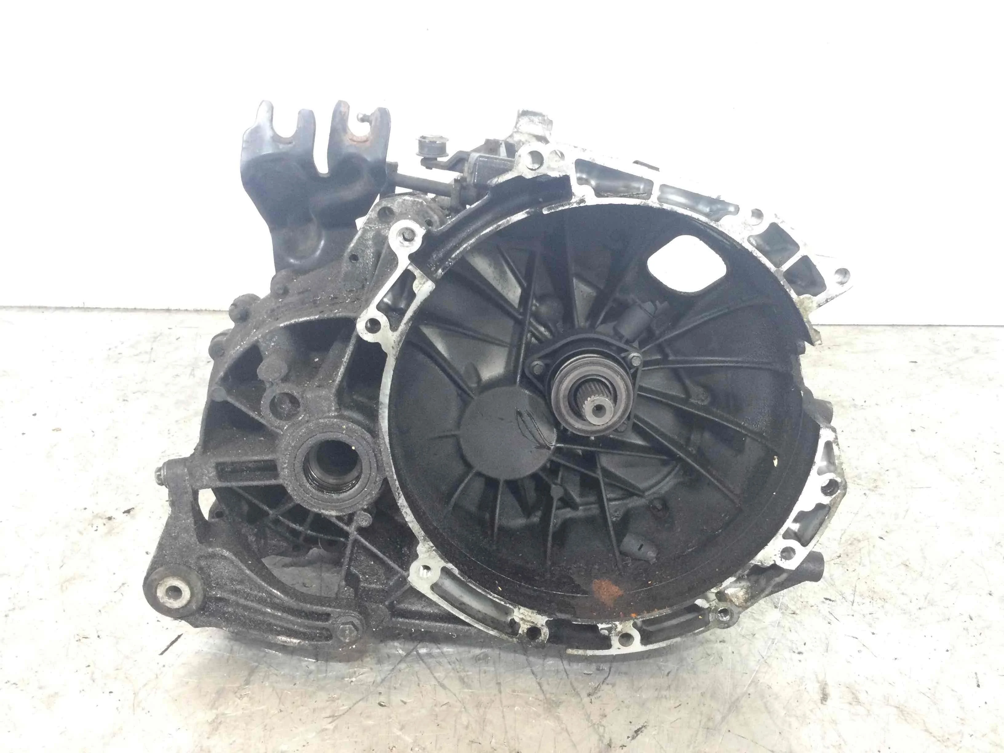 КПП механическая (МКПП) Ford Mondeo 3 поколение [рестайлинг] (2003-2007) бензин 1.8 i Механика Универсал