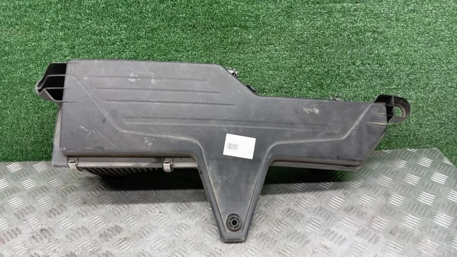 корпус воздушного фильтра Bmw N47D20C F20 Bmw 1-Series N47D20C F20 13718511655,10737810,70518554