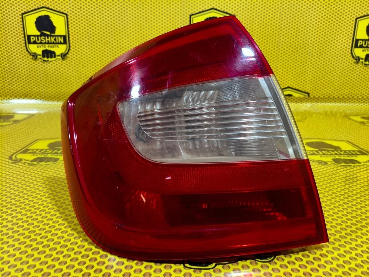 Фонарь в крыло Skoda Rapid 2014 NH3