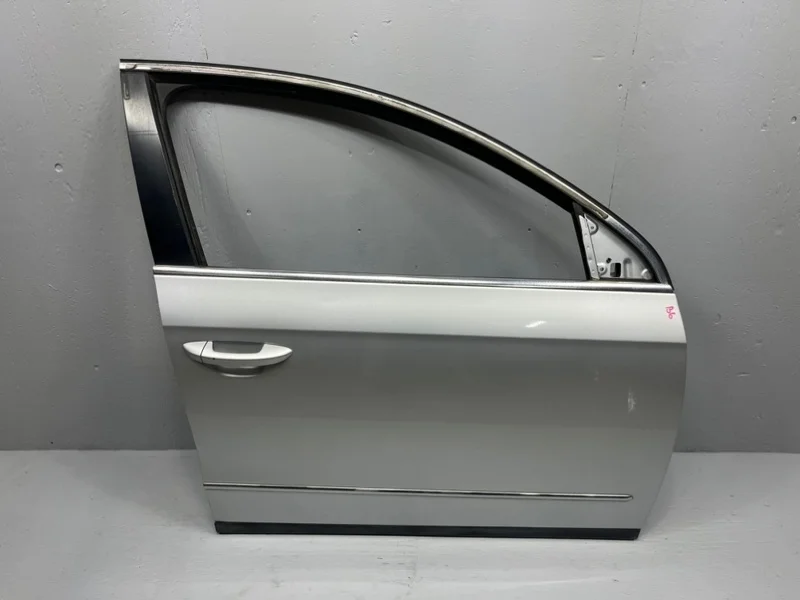 Дверь Volkswagen Passat B6