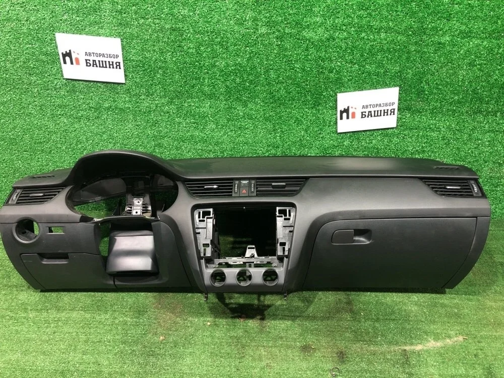 Торпедо Skoda Octavia 2013 A7