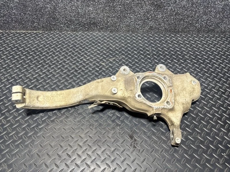 Кулак поворотный Bmw X5 2012 31216869869 E70 N57D30, левый
