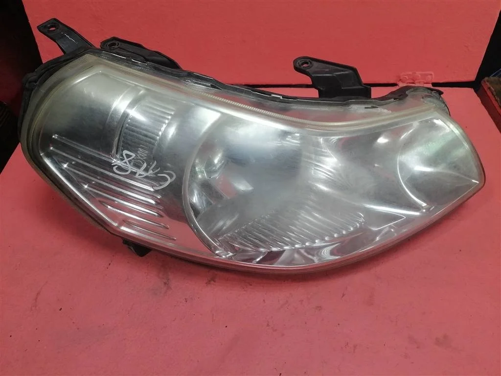 фара Suzuki SX4 2006-2013