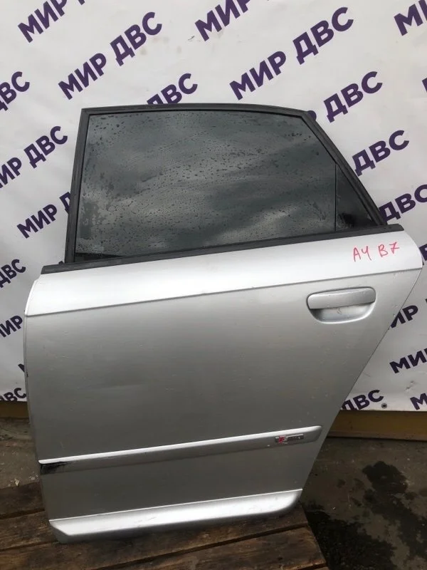 Дверь боковая задняя левая Audi A4 B7 ALT 2006