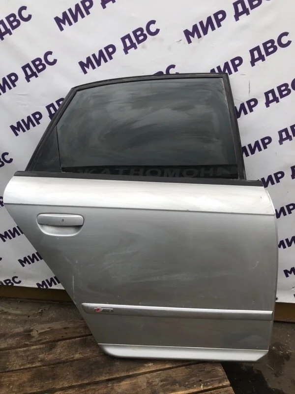 Дверь боковая задняя правая Audi A4 B7 ALT 2006