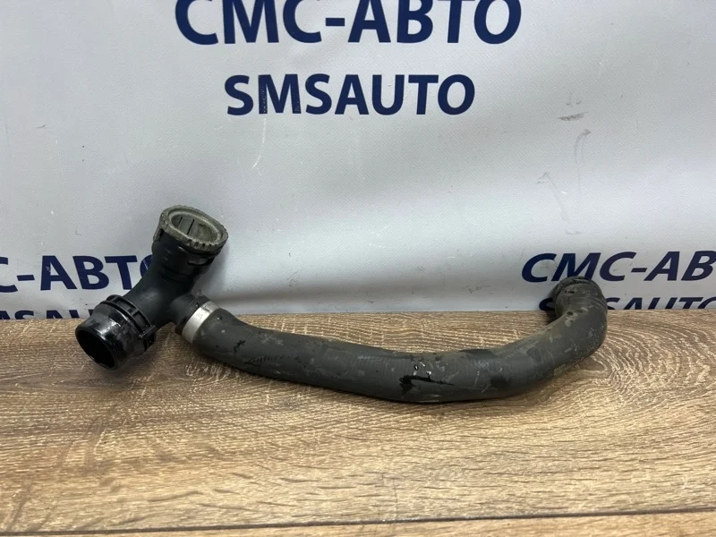 Патрубок охлаждения Volvo Xc90 2008 30774513 ХС90 3.2 B6324S