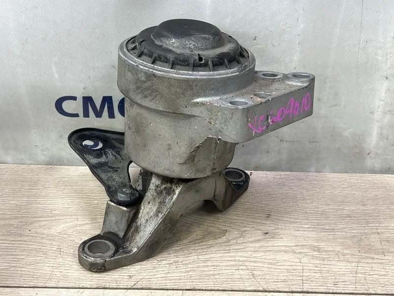 Опора ДВС Volvo Xc60 2013 31262708 ХС60 2.0 B4204T7, правая