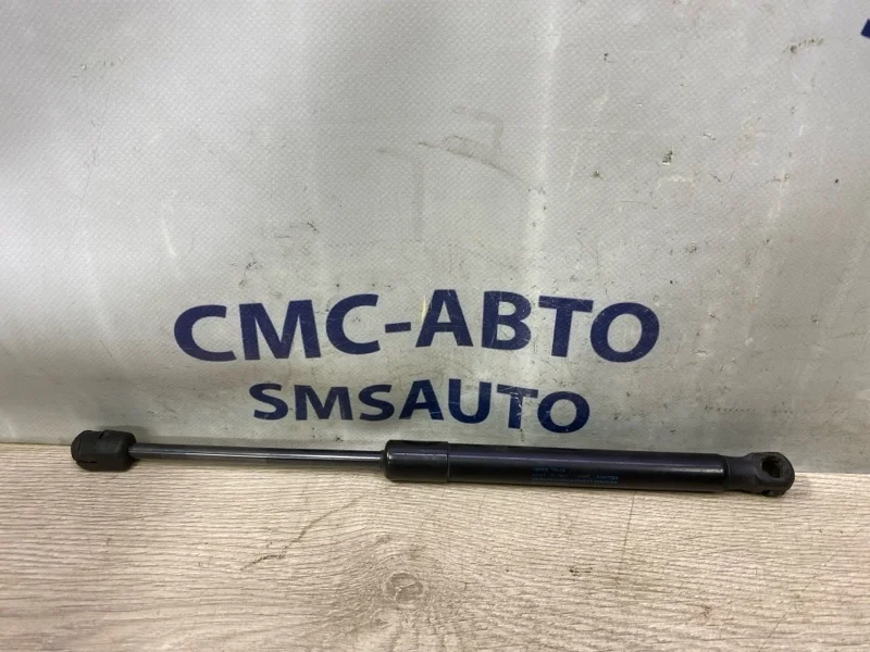 Амортизатор капота Audi A7 2011 4G8823359A C7 3.0 CGW