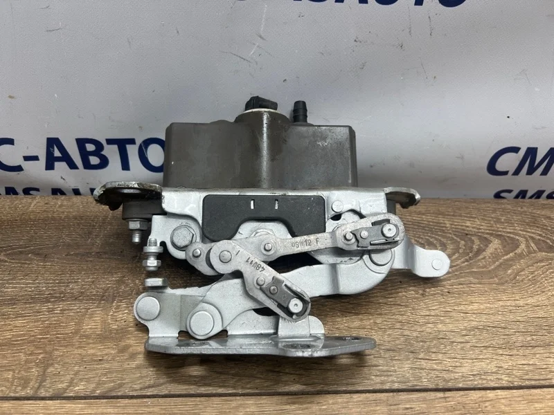 Петля капота Mercedes-Benz E-Class 2012 A2048800228 W212 271.860, правая