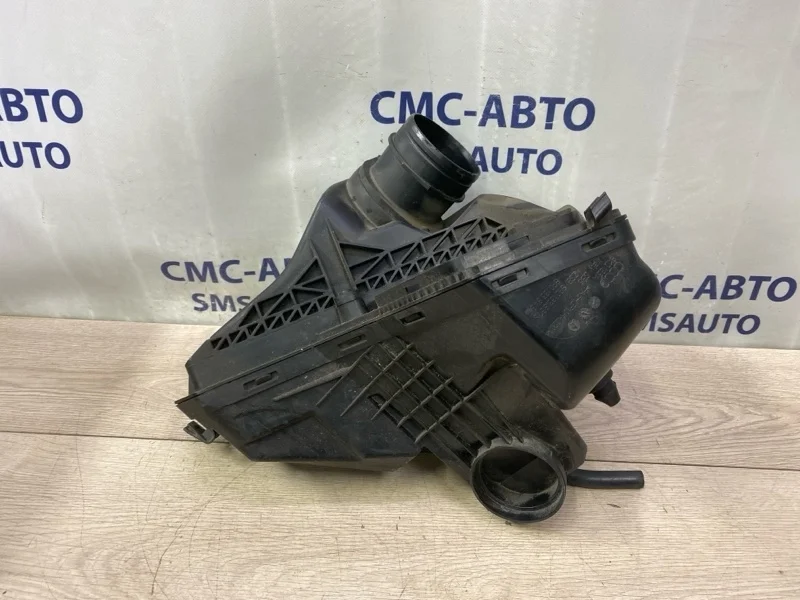 Корпус воздушного фильтра Audi A5 8R0133837S 8T 2.0T CDN