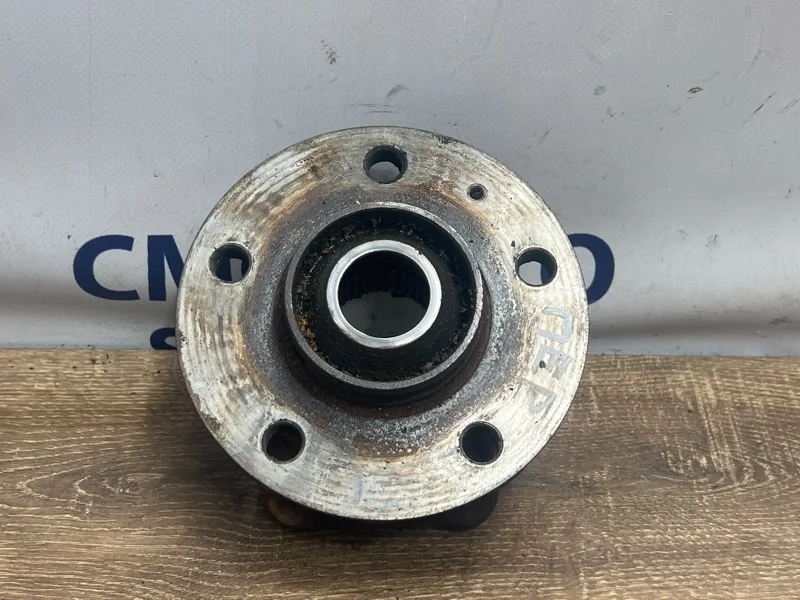 Ступица Audi A8 4H0498625A D4 3.0 CGW