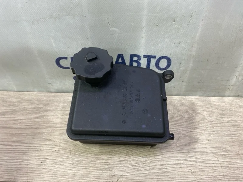 Бачок ГУР Mercedes-Benz E-Class A0004602983 C207 271.860