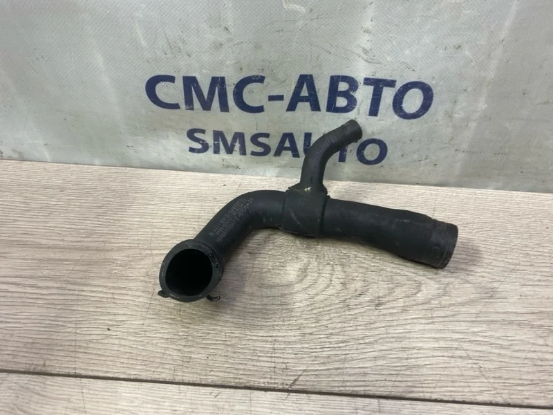 Патрубок охлаждения Mercedes-Benz E-Class A2712002552 C207 271.860