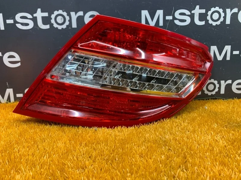 Фонарь задний Mercedes-Benz -Class 2010 W204