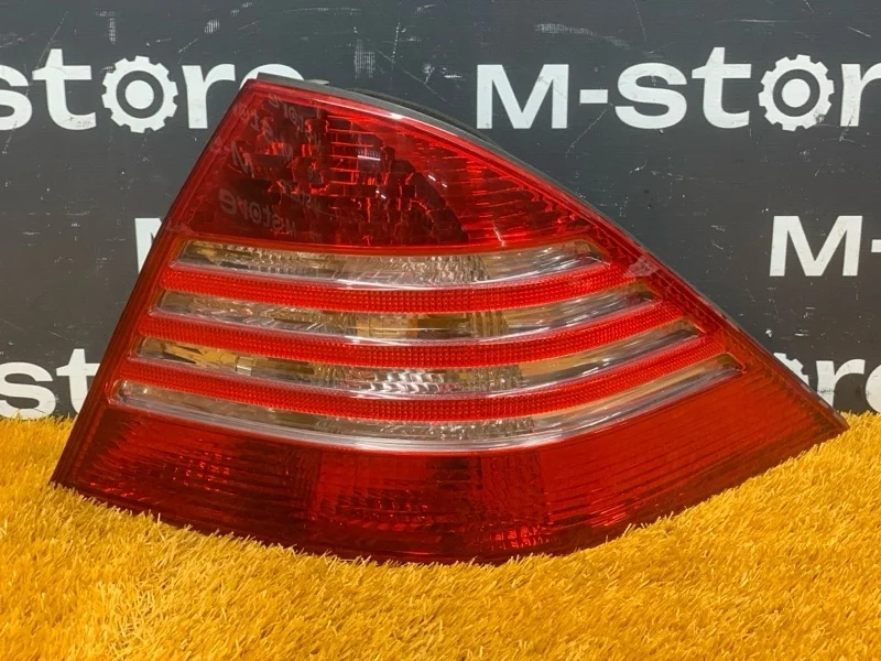 Фонарь задний Mercedes-Benz -Class 2004 W220