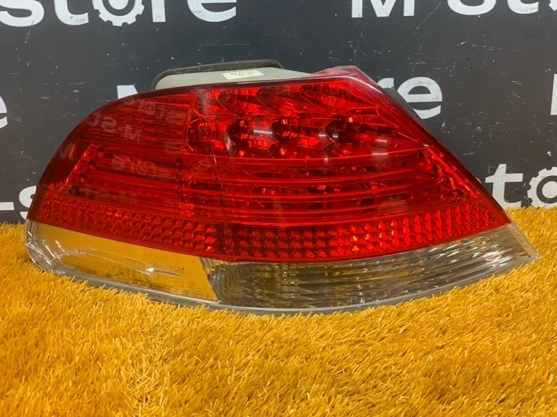 Фонарь задний BMW 7-Series 2007 E65