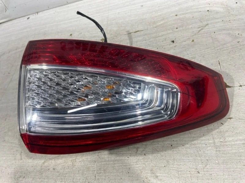 Фонарь задний наружный левый Ford Mondeo 4 (07-14)
