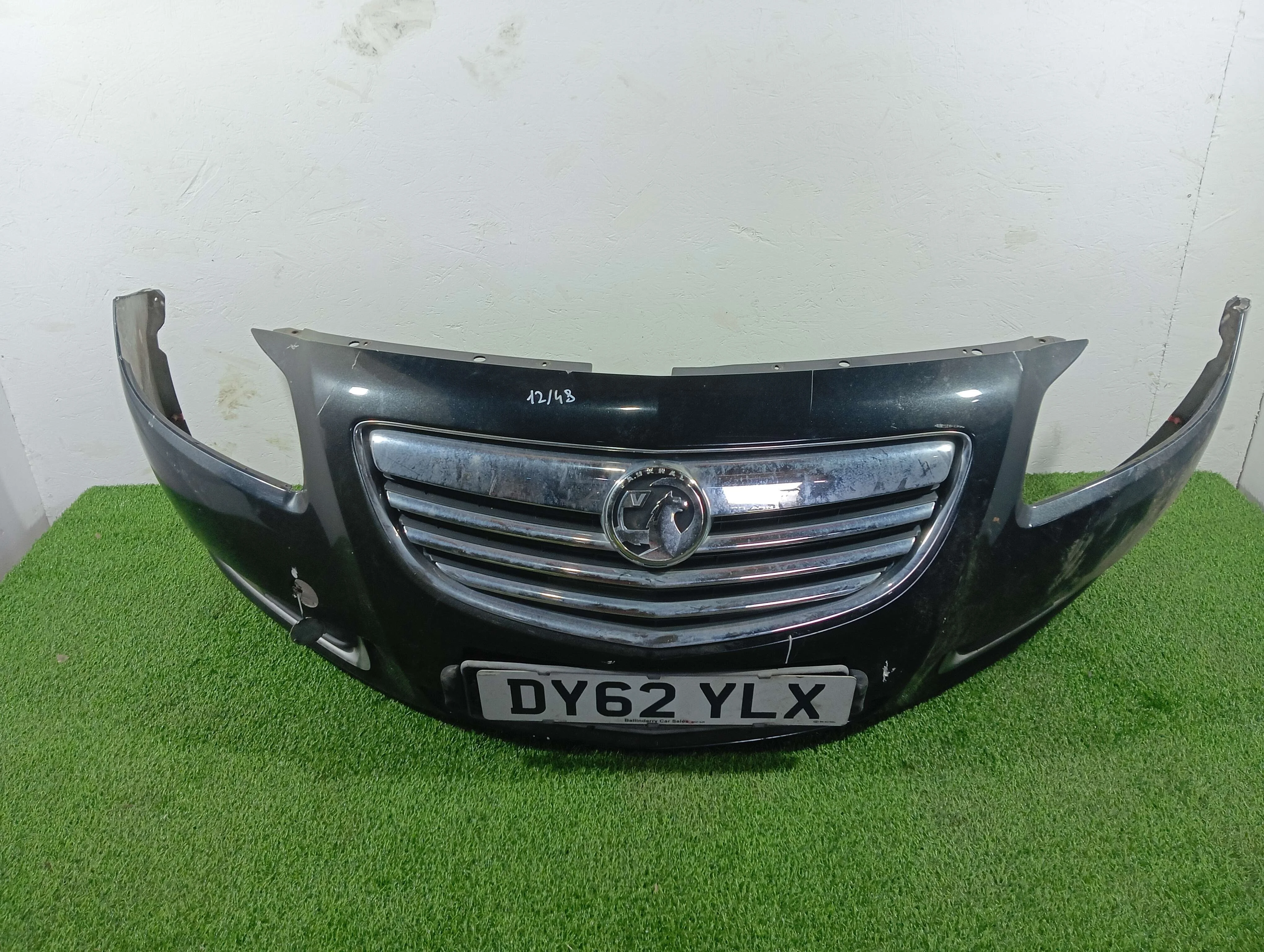 бампер передний Opel Insignia 2.0 дизель 2012