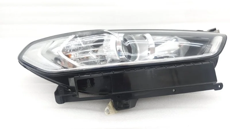 Фара Ford Mondeo 2015 CD391